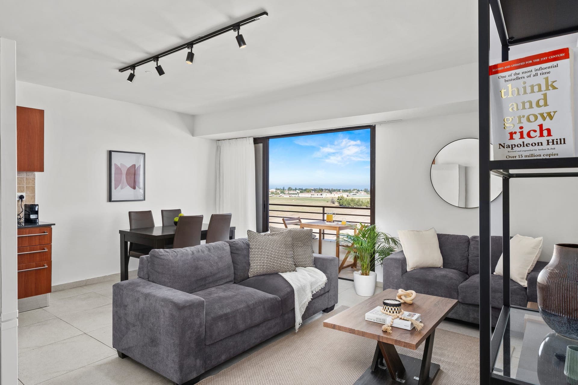 Aether Residence — photo 3