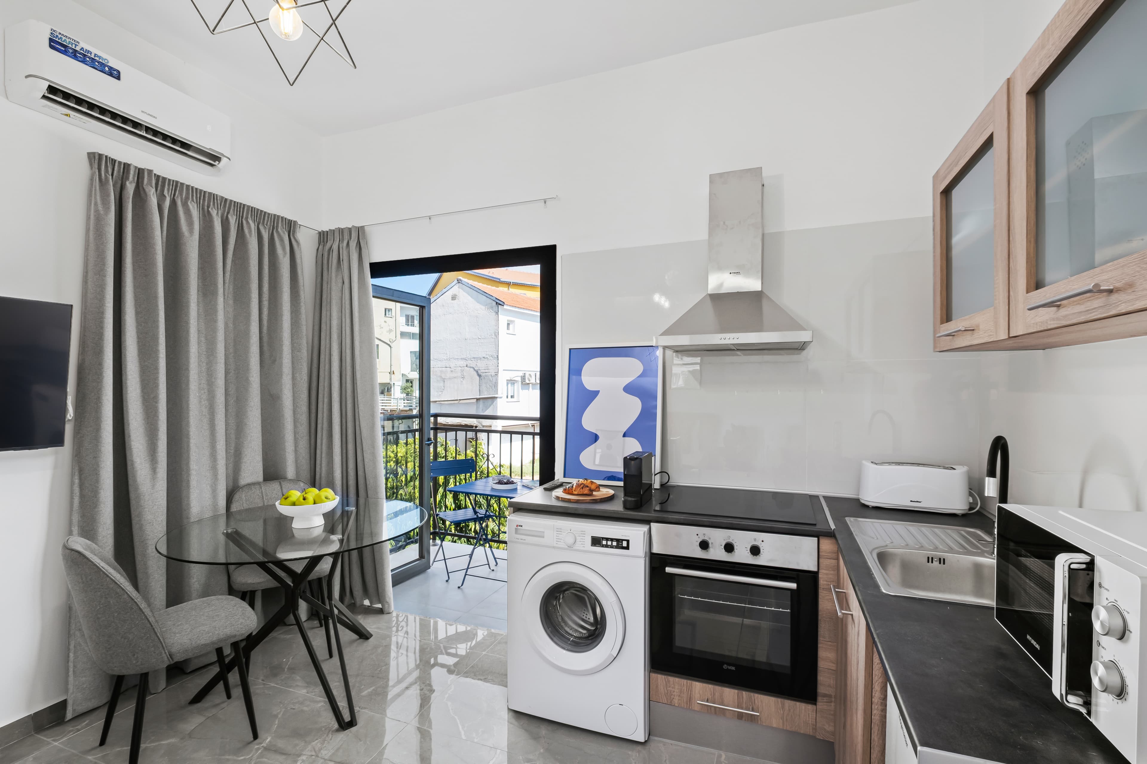 Theon Urban Suites — Studio — photo 5