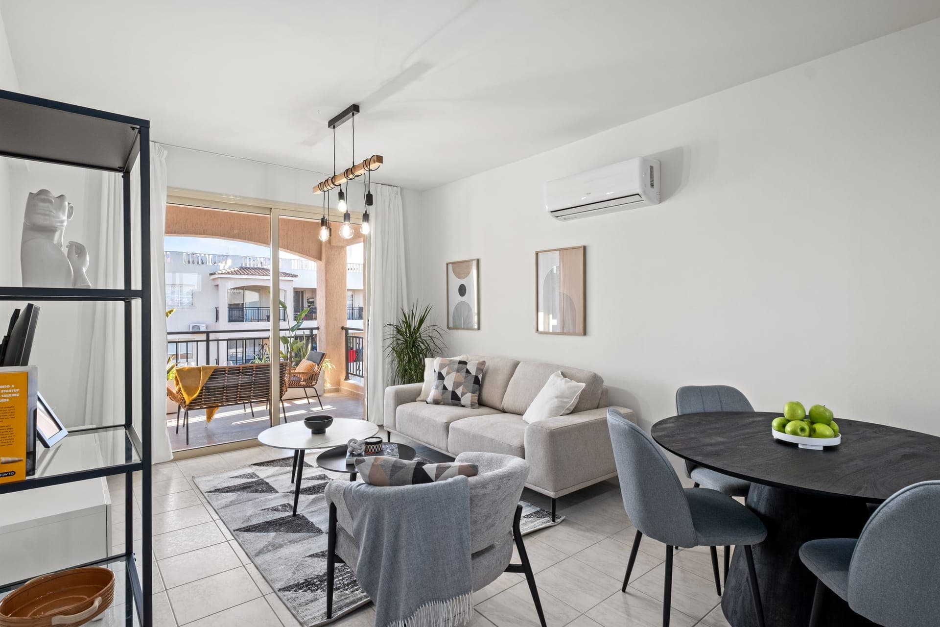Edge Residence — photo 3