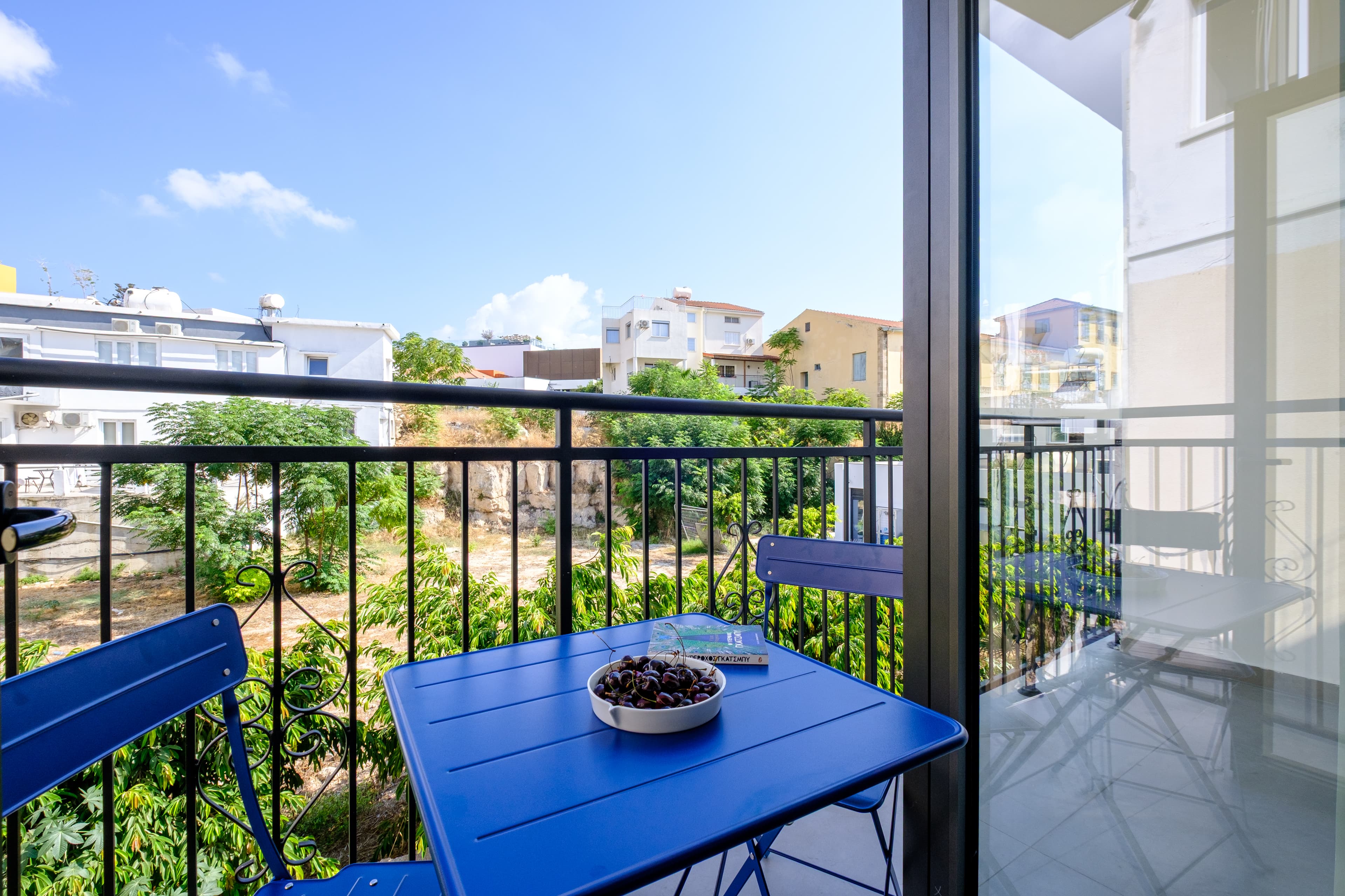 Theon Urban Suites — Studio — photo 4