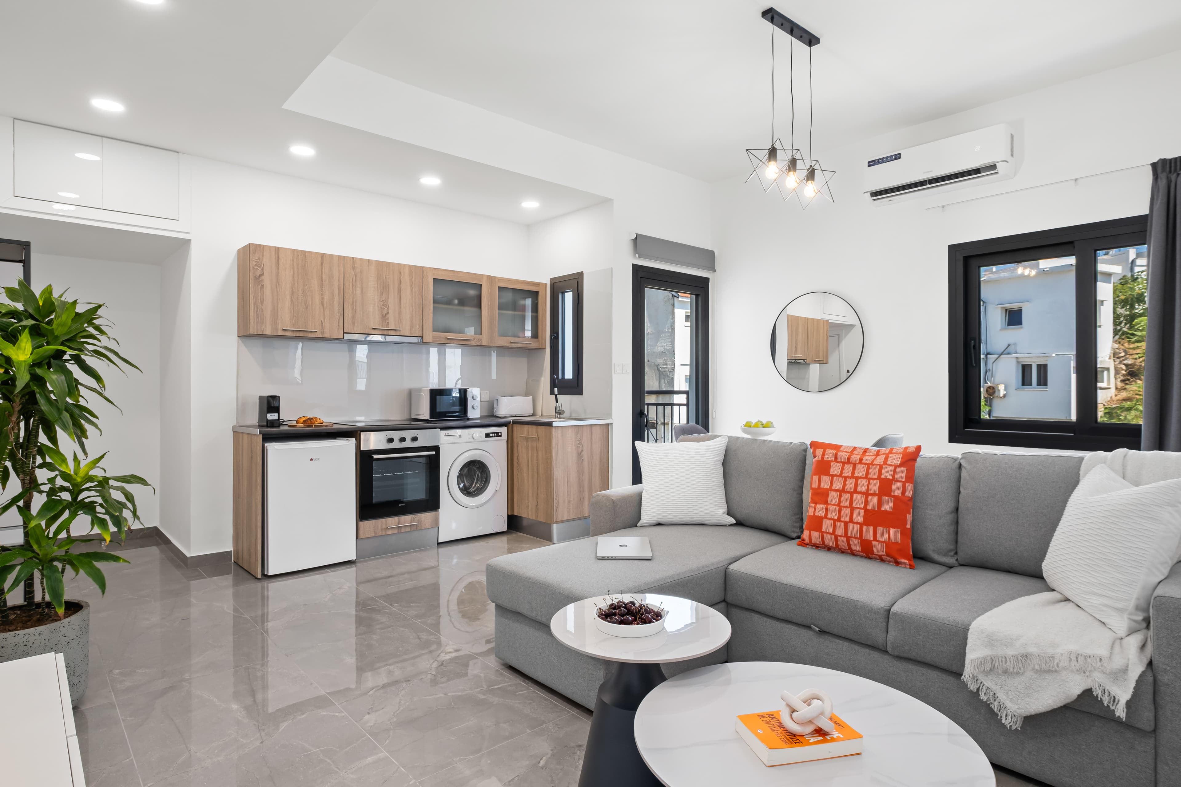 Theon Urban Suites — Apartment — photo 4