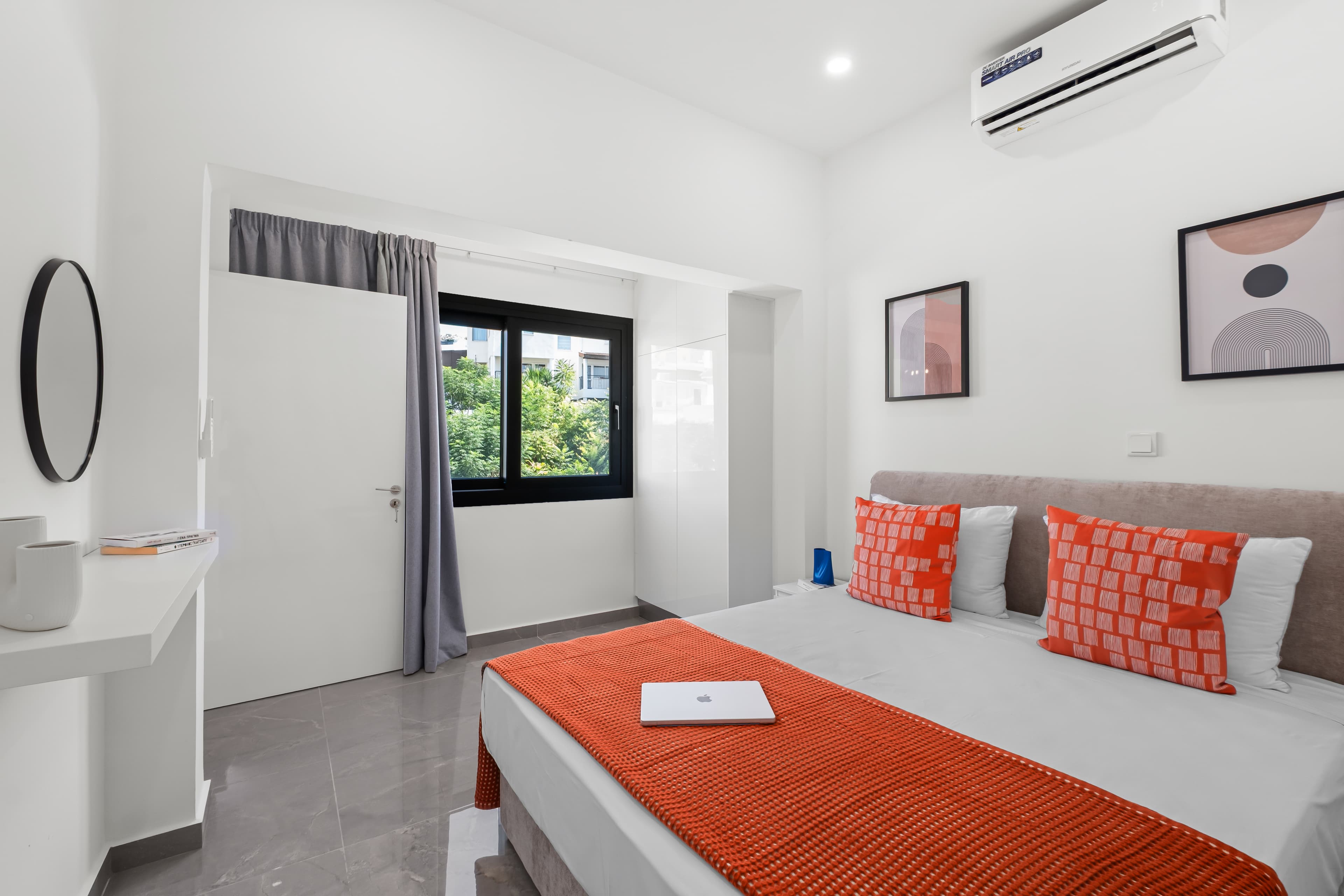 Theon Urban Suites — Apartment — photo 3
