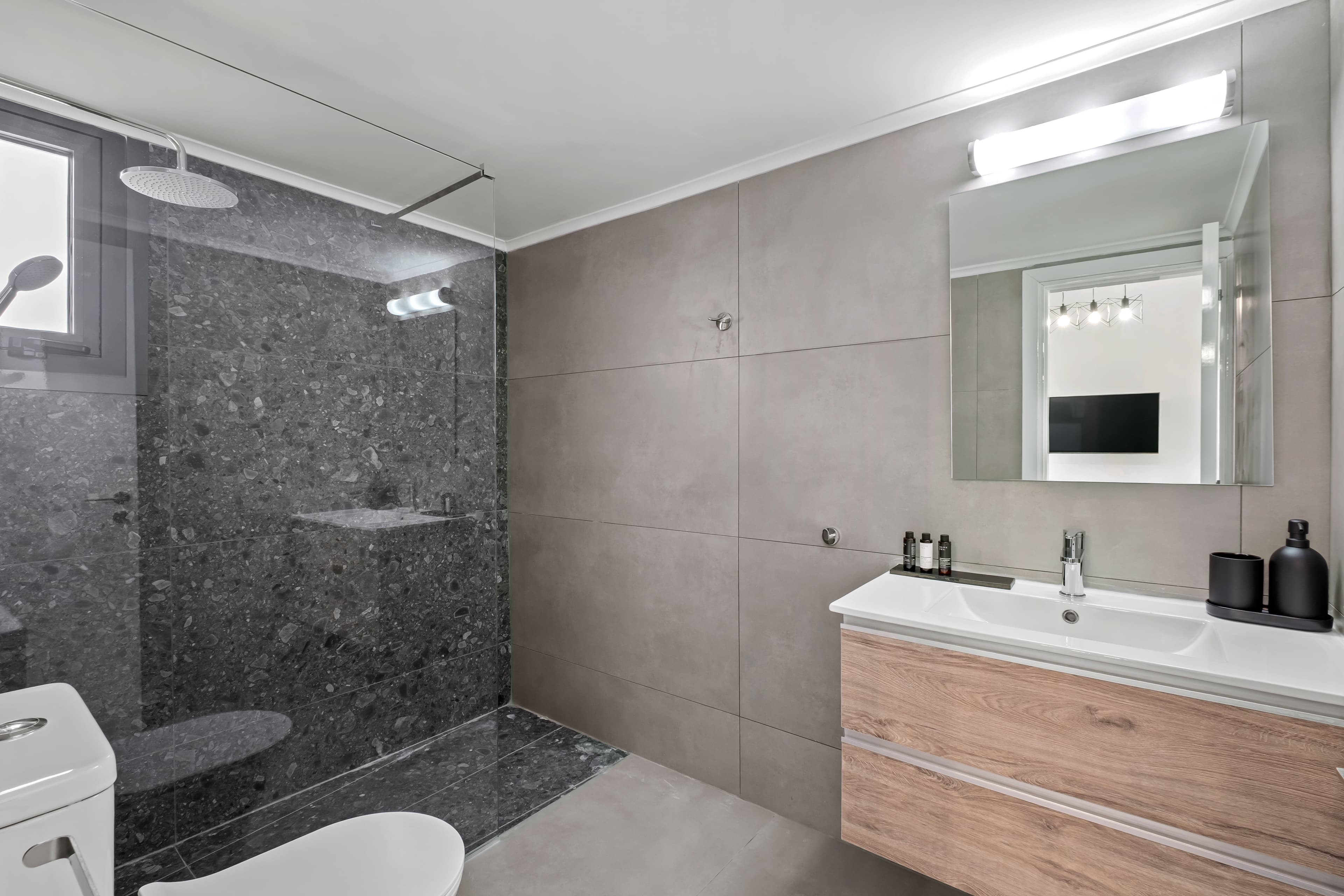 Theon Urban Suites — Studio — photo 3