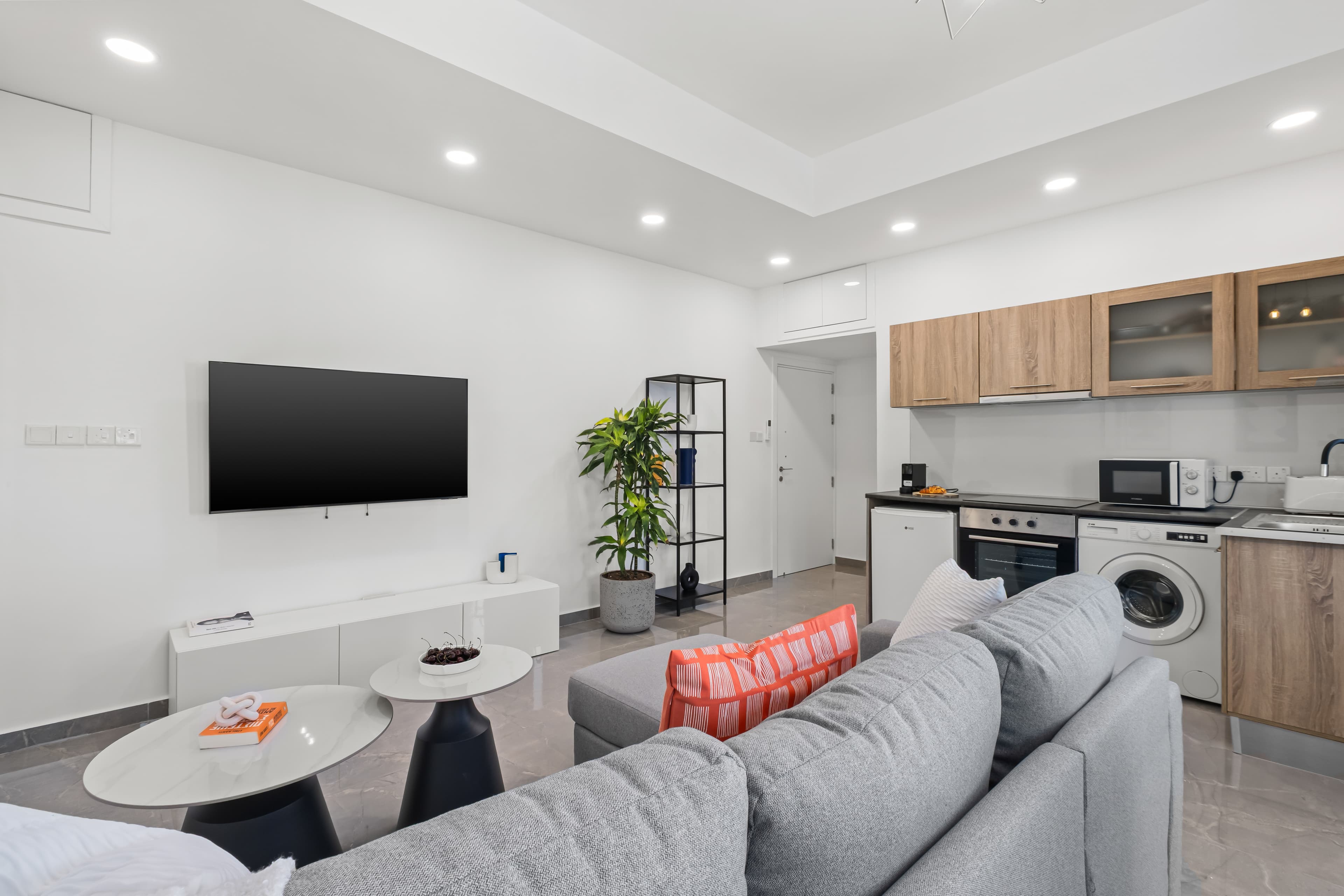 Theon Urban Suites — Apartment — photo 2