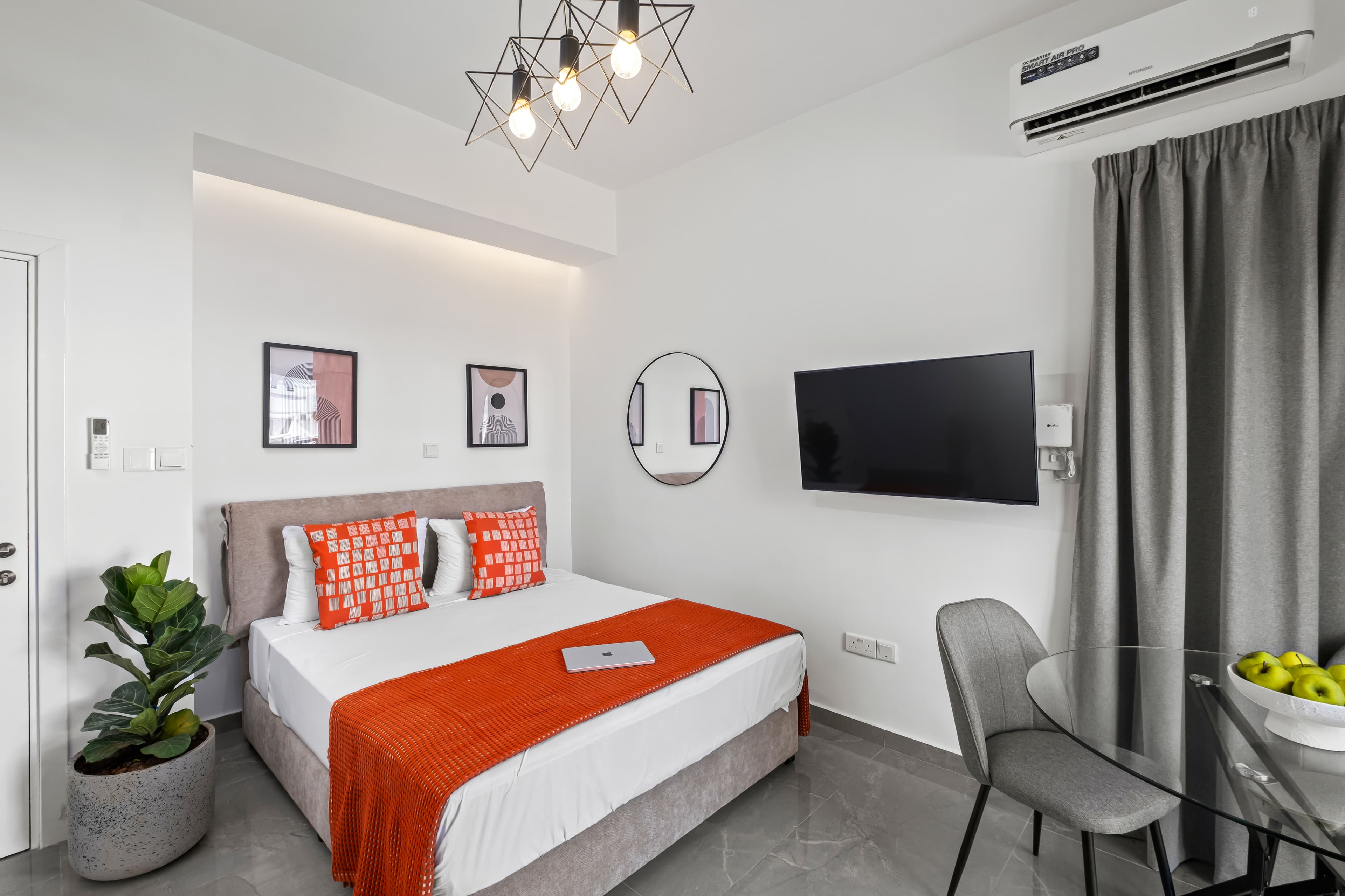 Theon Urban Suites — Studio — photo 2